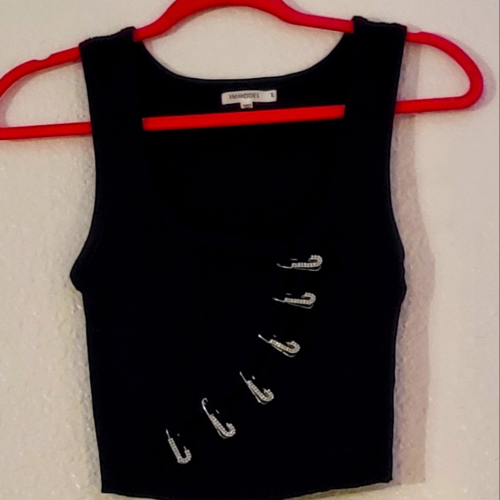 Crop top no sleeve top